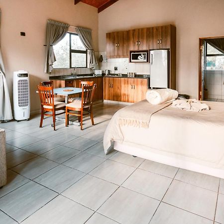 Umkhaya Lodge Mkuze エクステリア 写真